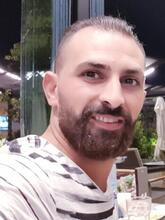 انا من المتن، أعزب، 39 سنة هنا من أجل البحث عن شريك لتحقيق زواج عادي تعرف عليّ أكثر من خلال بروفايلي، فربّ صدفة خير من ألف ميعاد.